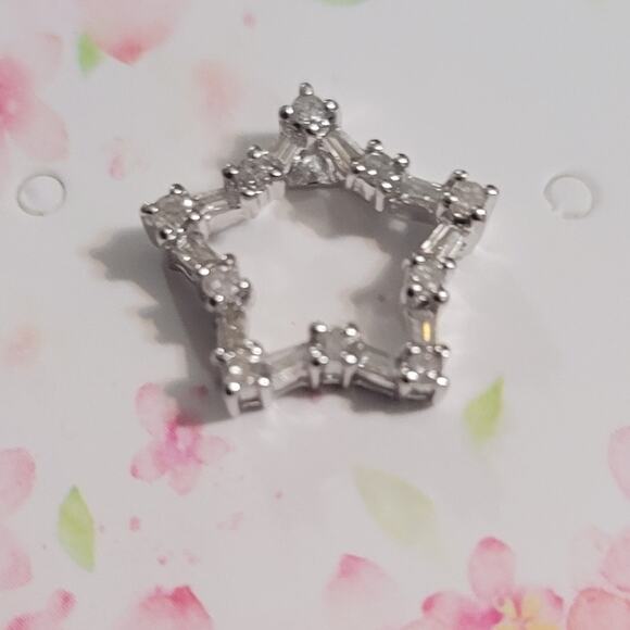 14k white gold Star Pendant with natural diamonds - Picture 1 of 4